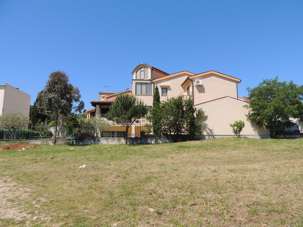 Stoja Apartment Pula Bagian luar foto