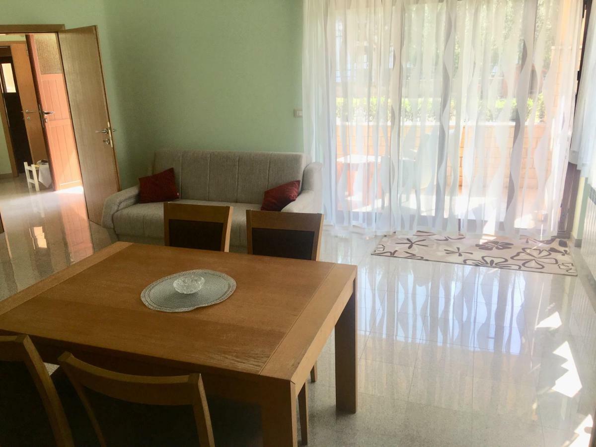 Stoja Apartment Pula Bagian luar foto