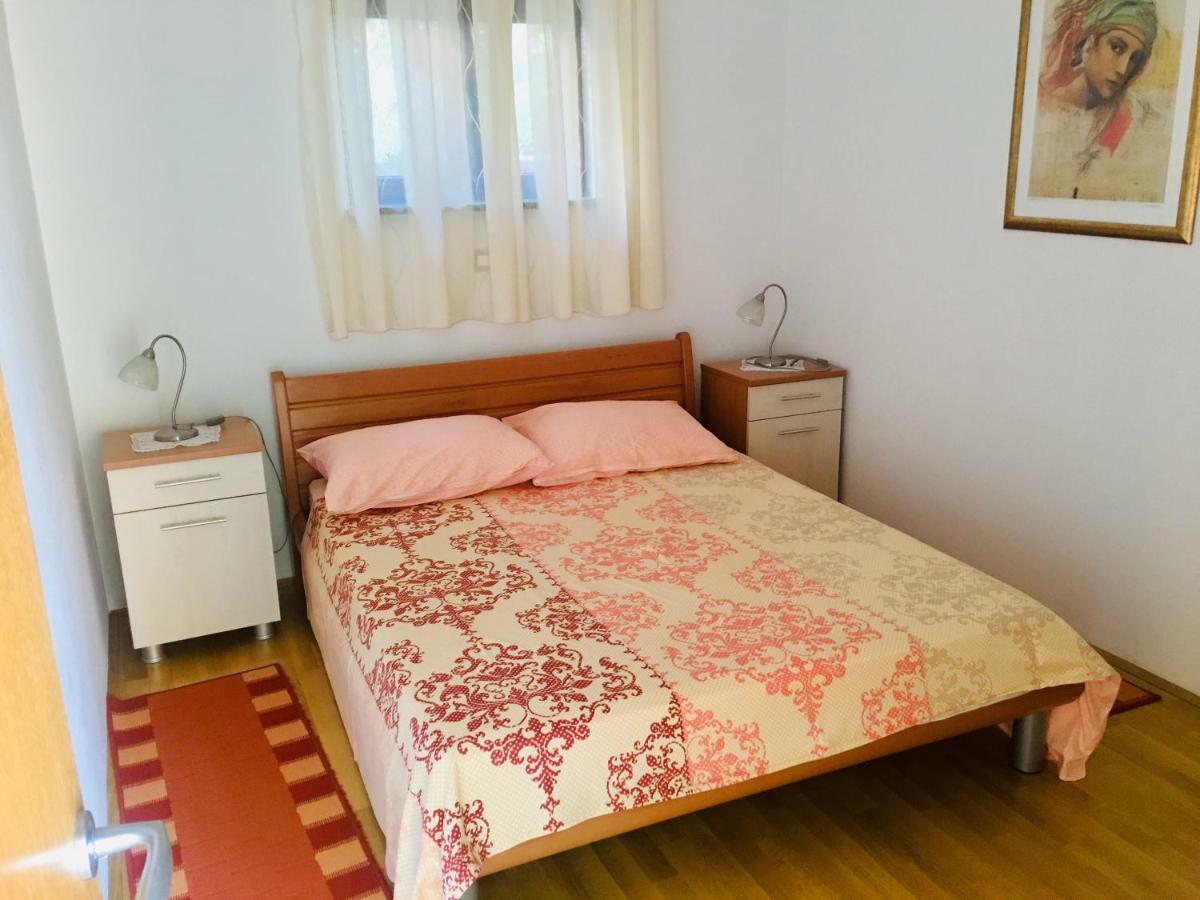 Stoja Apartment Pula Bagian luar foto